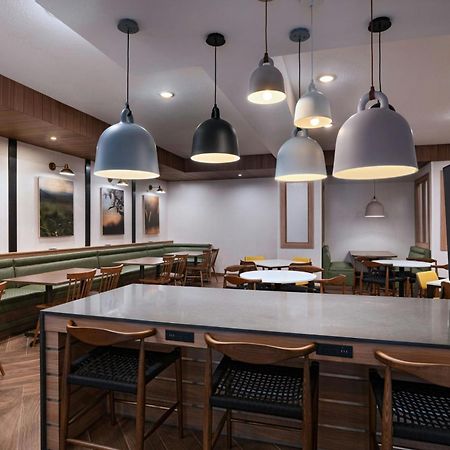 Fairfield By Marriott Inn & Suites Хилсборо Экстерьер фото