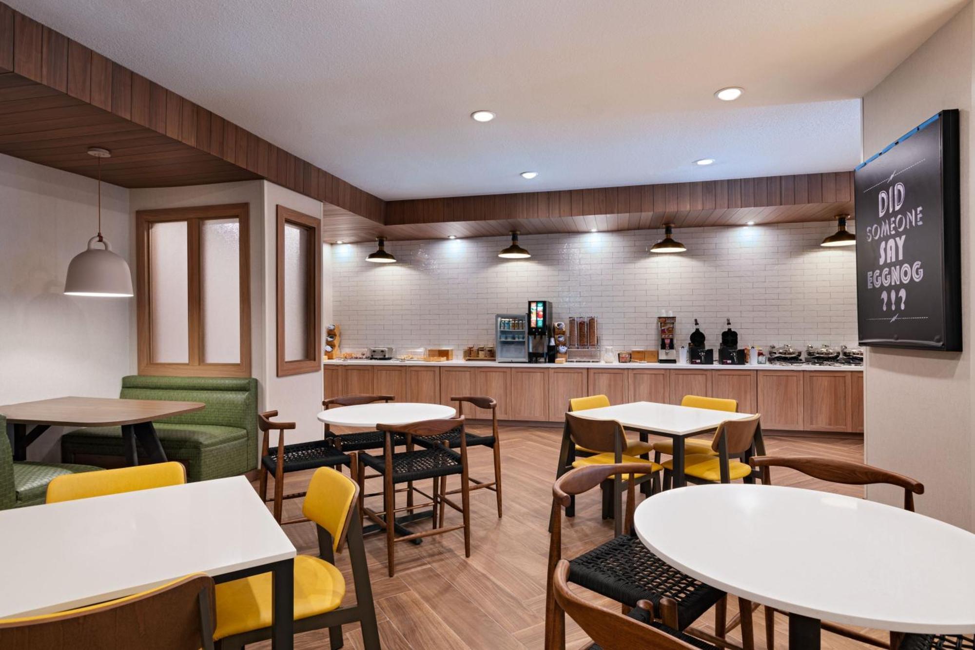 Fairfield By Marriott Inn & Suites Хилсборо Экстерьер фото