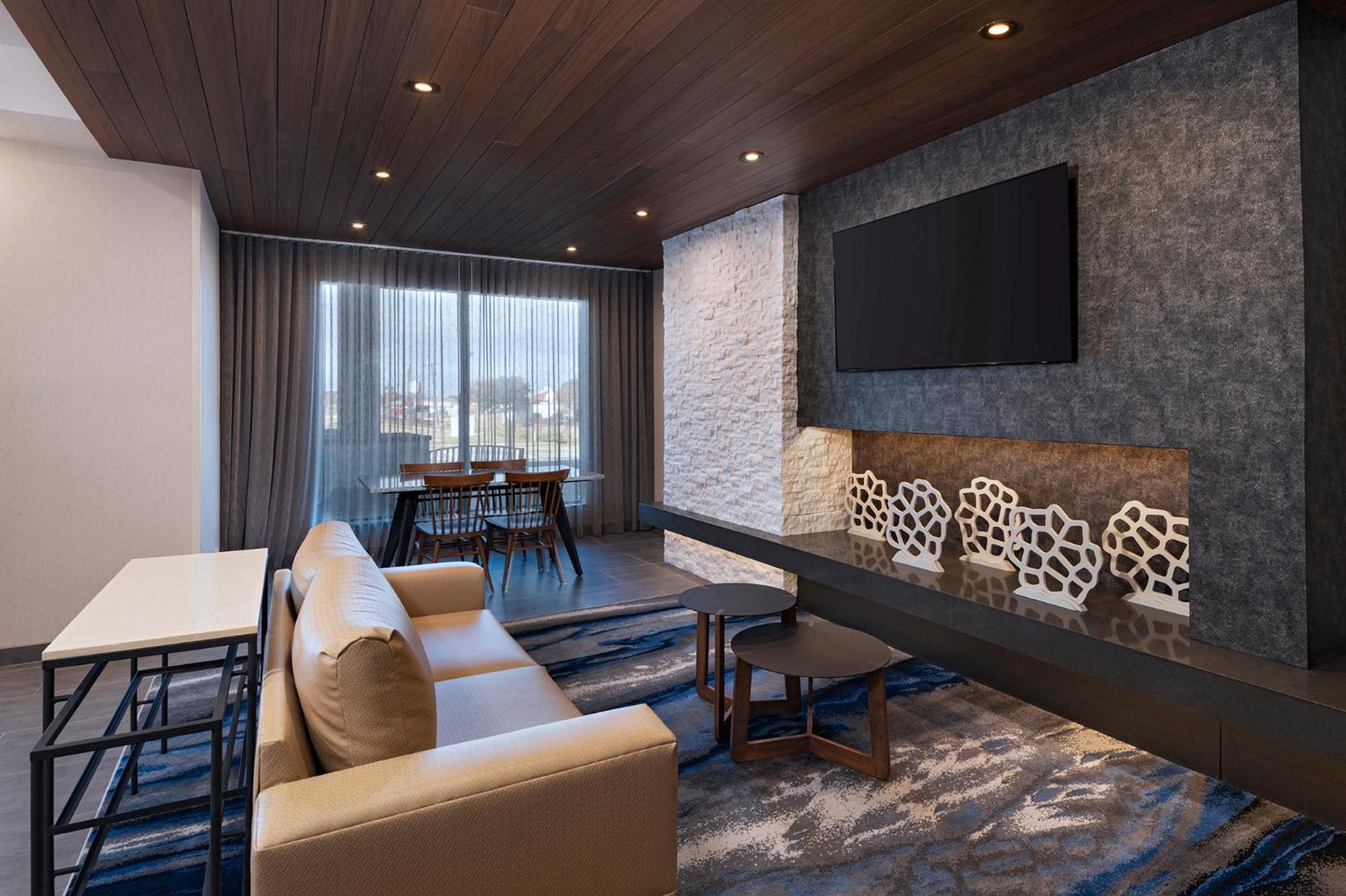 Fairfield By Marriott Inn & Suites Хилсборо Экстерьер фото